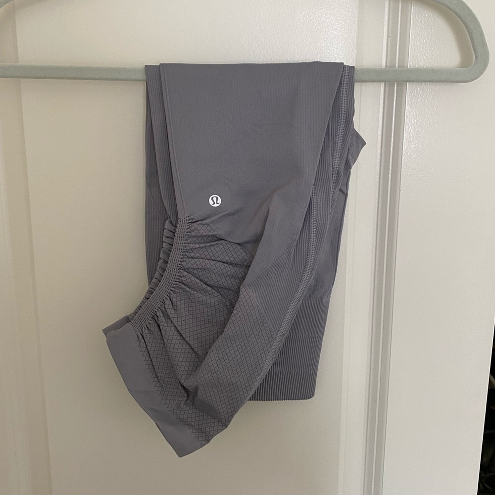 Lululemon crop yoga leggings